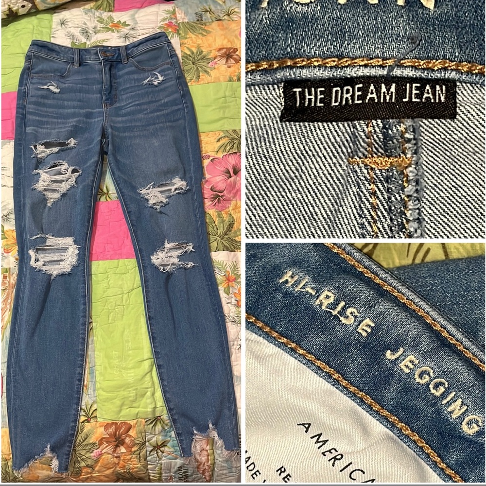 American Eagle Outfitters High-Rise Distressed Blue Jeans